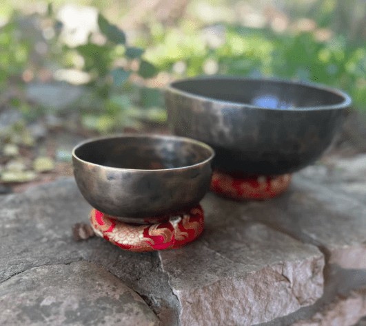 微信图片_20251216223915 The Earth Bundle: Set Of 2 Resonant Bronze Singing Bowls