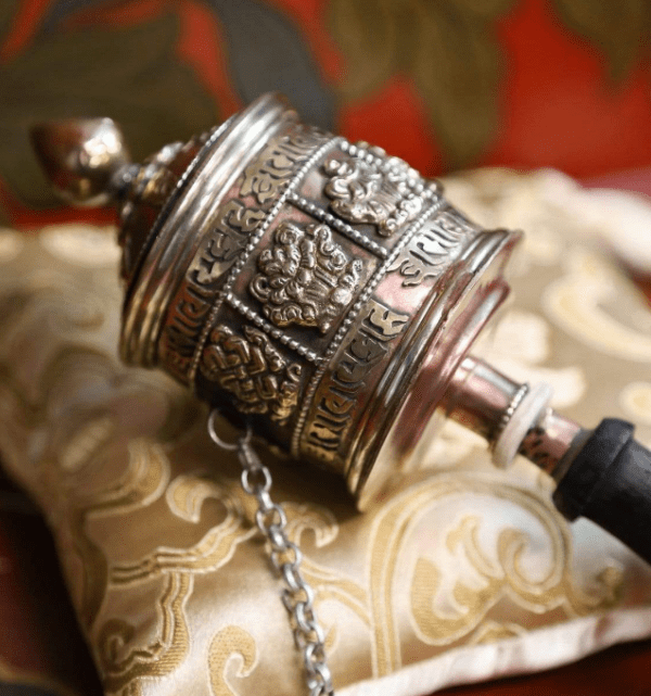 微信图片_20251216234711 Auspicious Symbols Handheld Prayer Wheel